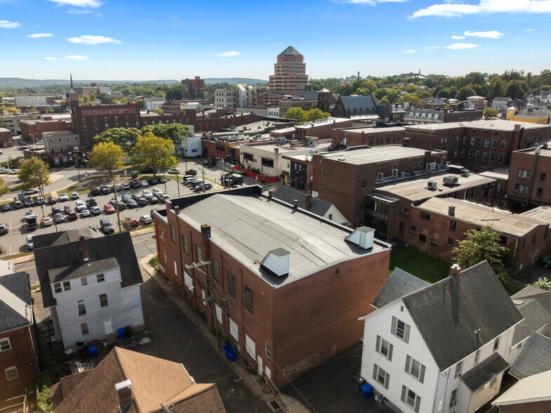 More Photos Of 54 Washington St, Middletown Office For Sale
