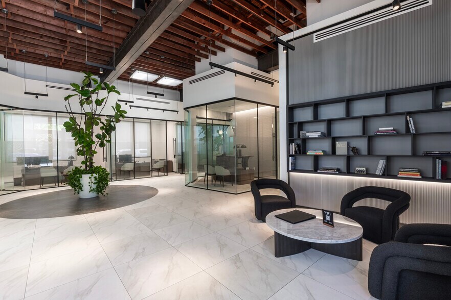 More Photos Of 1695 Alton Rd, Miami Beach Bank For Sale