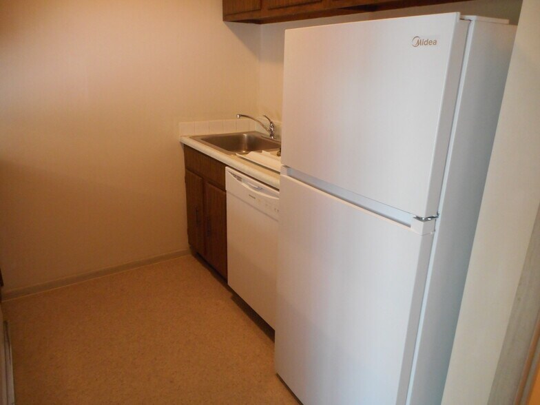 More Photos Of 8492 Lane Dr, Raytown Apartments For Sale