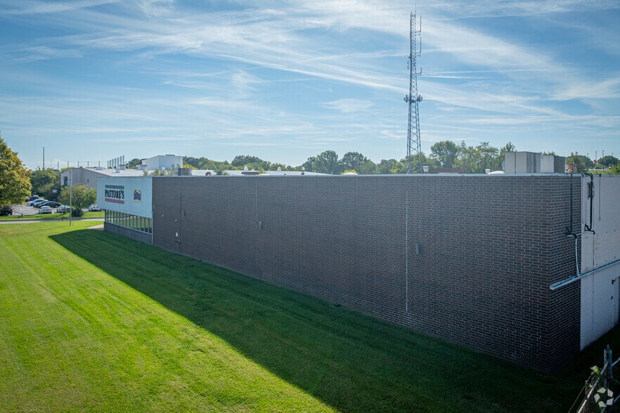 More Photos Of 6101 E Lombard St, Baltimore Warehouse For Sale