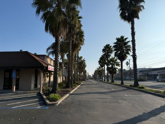 More Photos Of 5501 66th Ave, Sacramento Warehouse For Lease