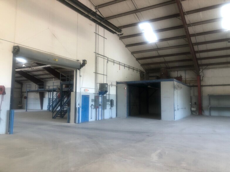 More Photos Of 3755 Colorado Ave, Sheffield Village Warehouse For Lease