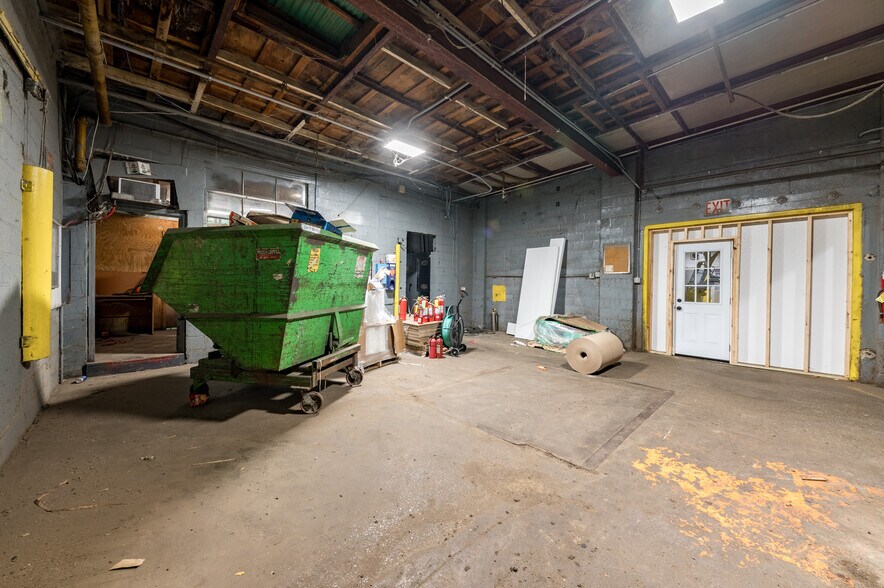 More Photos Of 164 Eyster Rd, Halltown Manufacturing For Sale