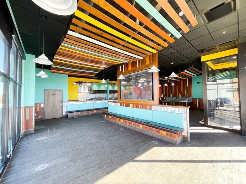 More Photos Of 4410 114th St, Lubbock General Retail For Lease