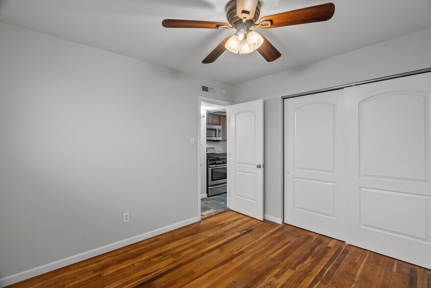 More Photos Of 5225 Southwest Ave, Saint Louis Apartments For Sale