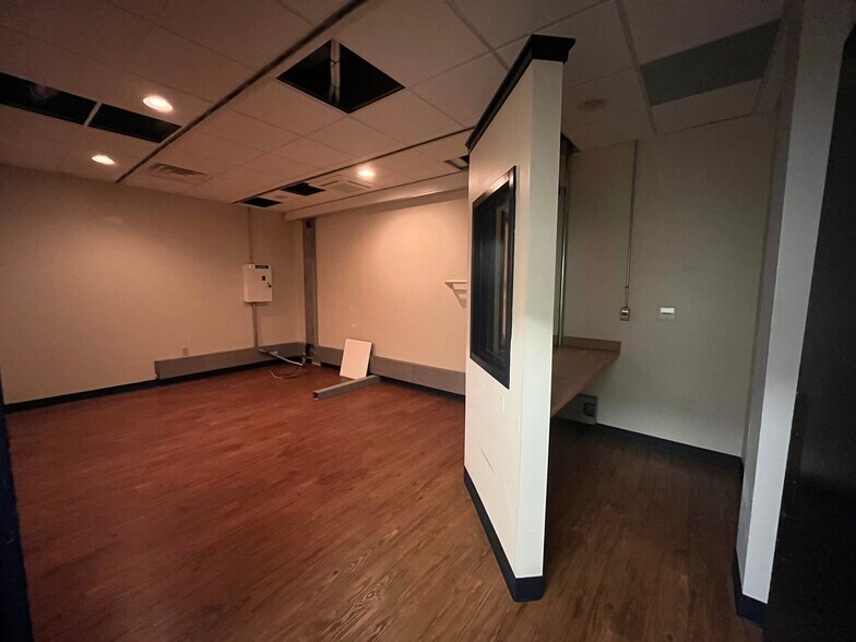 More Photos Of 99 November Dr, Camp Hill Medical For Lease