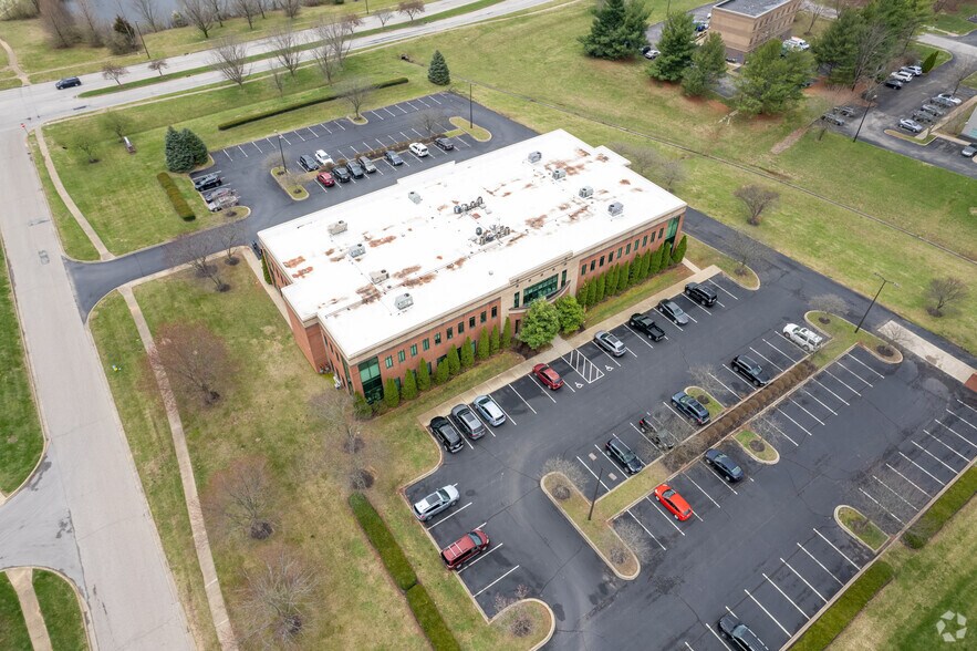 More Photos Of 9700 Ormsby Station Rd, Louisville Office For Lease