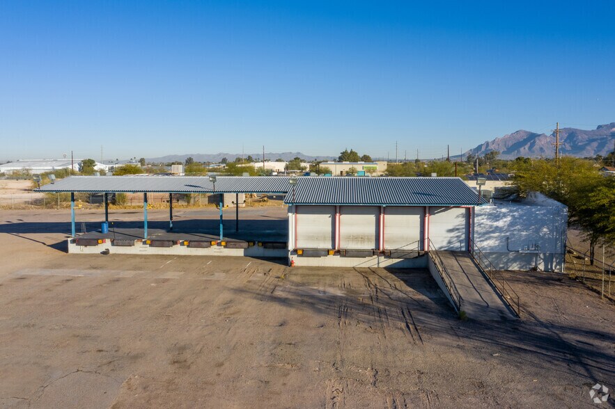 Primary Photo Of 2455 N Fairview Ave, Tucson Warehouse For Lease