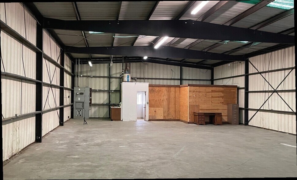 More Photos Of 531 N Marine Ave, Wilmington Warehouse For Sale