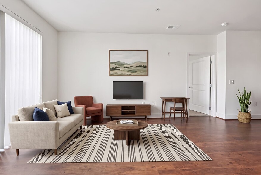 More Photos Of 9142 Richmond Hwy, Fort Belvoir Apartments For Lease