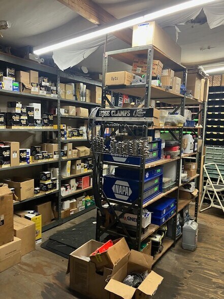 More Photos Of 5225 Cesar Chavez St E, Austin Industrial For Sale