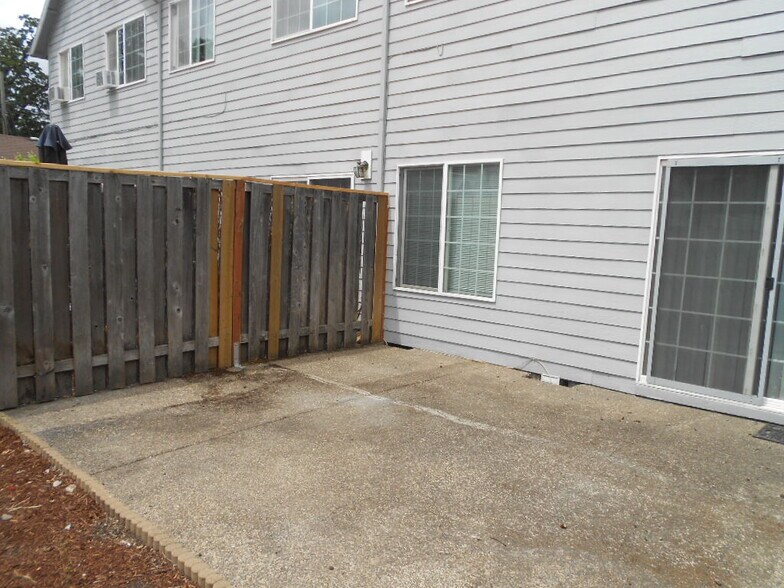 More Photos Of 18440 SW Johnson St, Beaverton Apartments For Sale