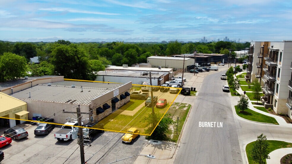 More Photos Of 6733 Burnet Ln, Austin Flex For Lease