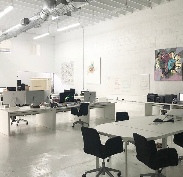 More Photos Of 1341 NW 22nd St, Miami Warehouse For Lease