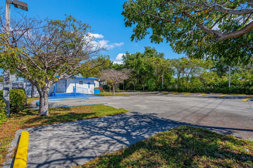 More Photos Of 744 NW 54th St, Miami Land For Sale