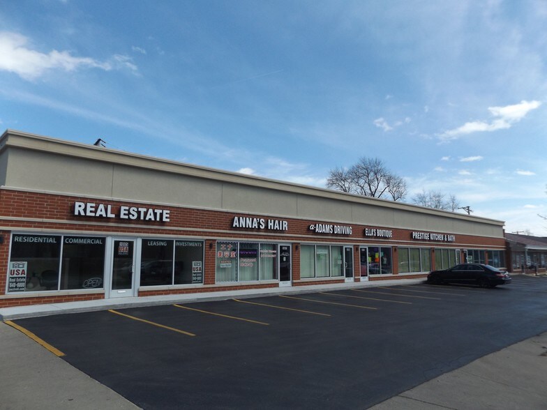 More Photos Of 1005-1015 S Arlington Heights Rd, Arlington Heights General Retail For Lease