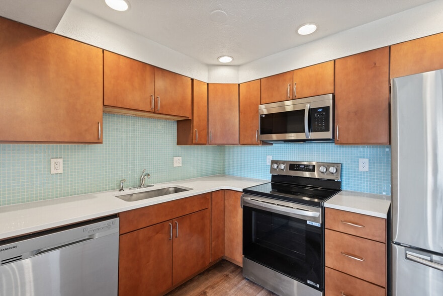 More Photos Of 651 29th St, Denver Apartments For Sale