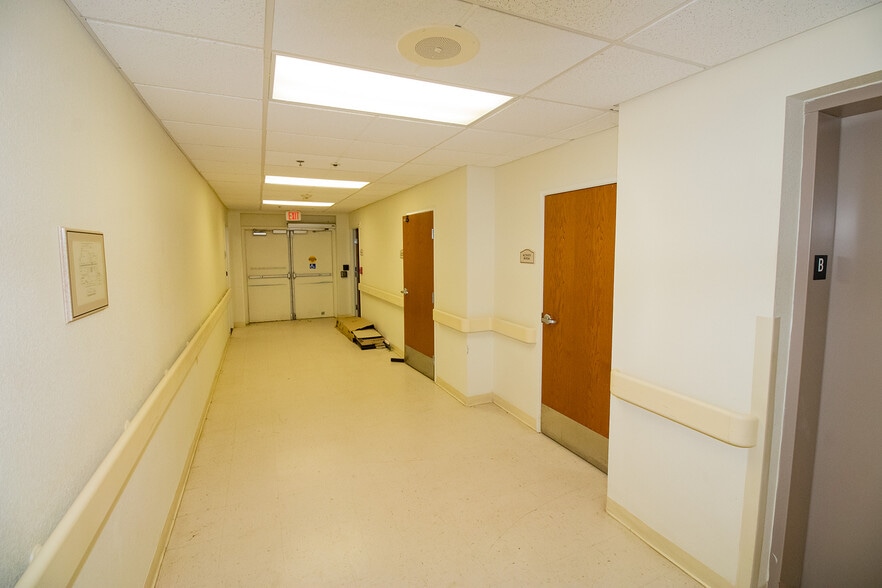 More Photos Of 224 E Central Ave, Andover Rehabilitation Center For Sale