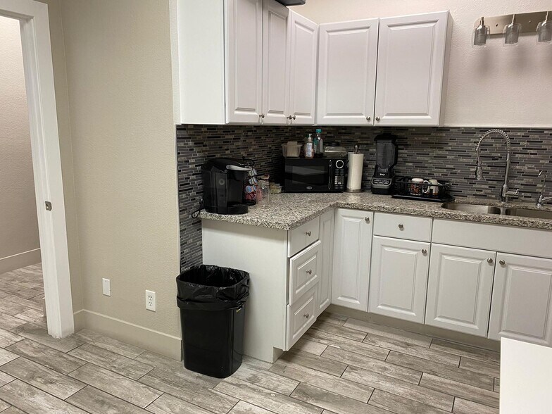 More Photos Of 2001 S Rainbow Blvd, Las Vegas General Retail For Sale