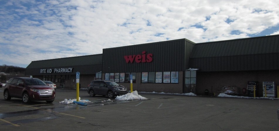 More Photos Of 578-580 Carbondale Rd, Olyphant Storefront For Lease