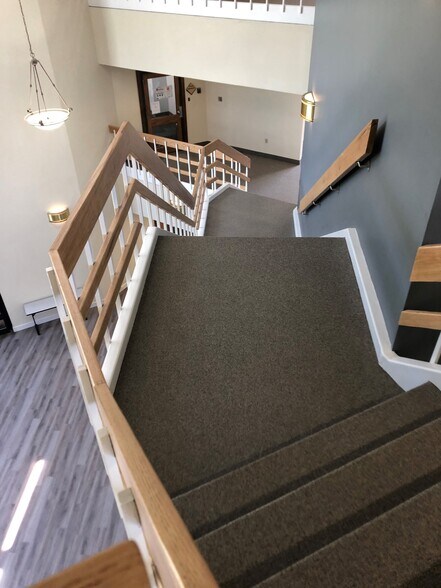 More Photos Of 10200 Linn Station Rd, Louisville Office For Lease