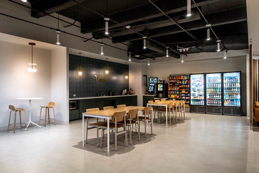 More Photos Of 1255 Corporate Dr, Irving Office For Lease