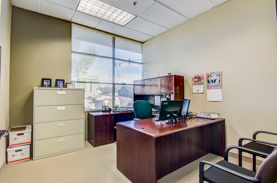 More Photos Of 8780 Auburn Folsom Rd, Granite Bay Serviced Offices For Sale