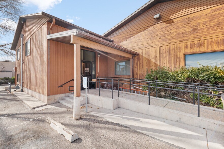 More Photos Of 255 S Main St, Richfield Office For Sale