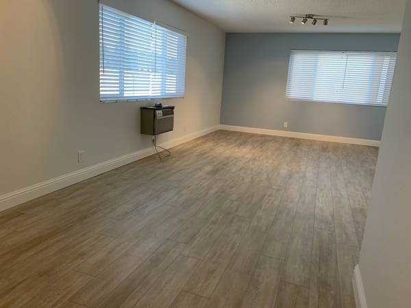 More Photos Of 229 Polaris Ave, Mountain View Office For Lease