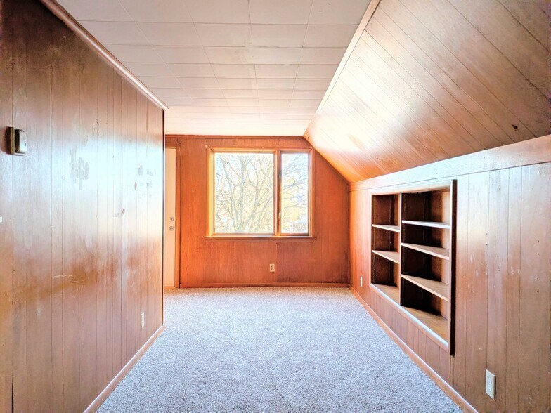 More Photos Of 18 5th St NE, Massillon Apartments For Sale