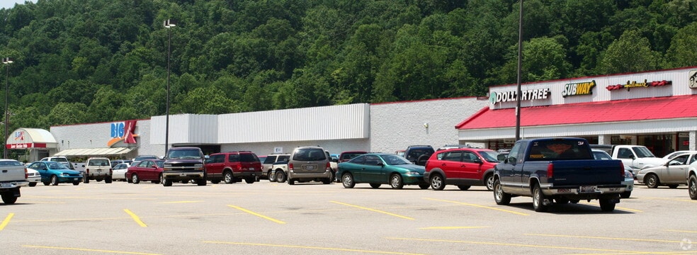 More Photos Of 201-223 Crossings Mall, Elkview Storefront For Lease