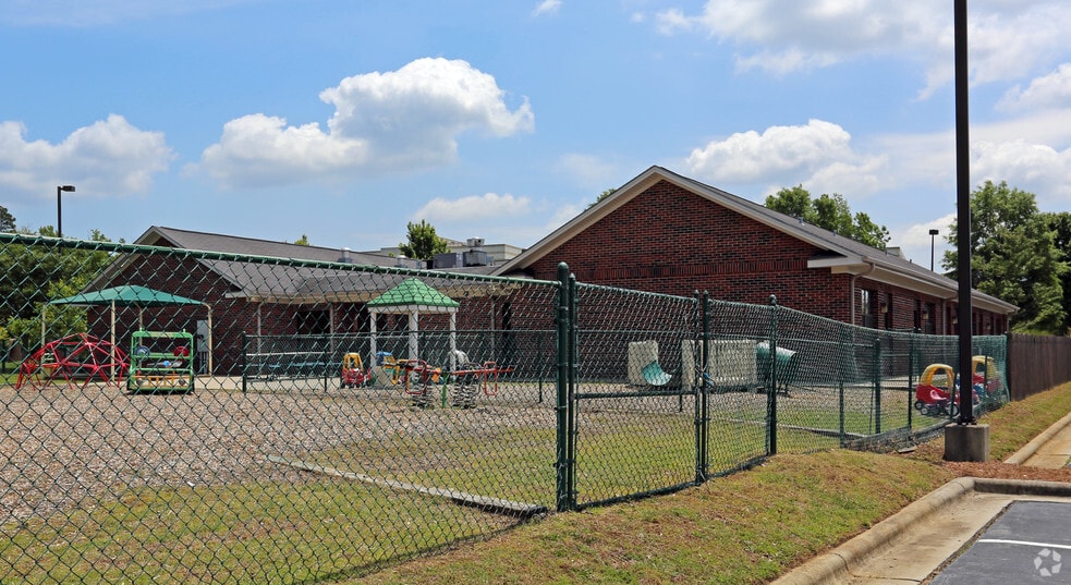 More Photos Of 4065 Premier Dr, High Point Daycare Center For Sale