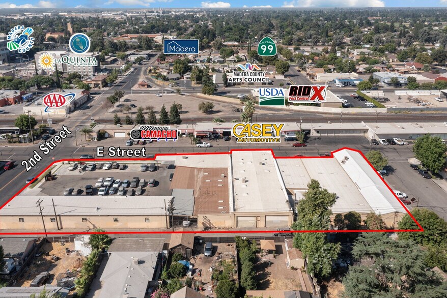 More Photos Of 401-409 N E St, Madera Warehouse For Sale