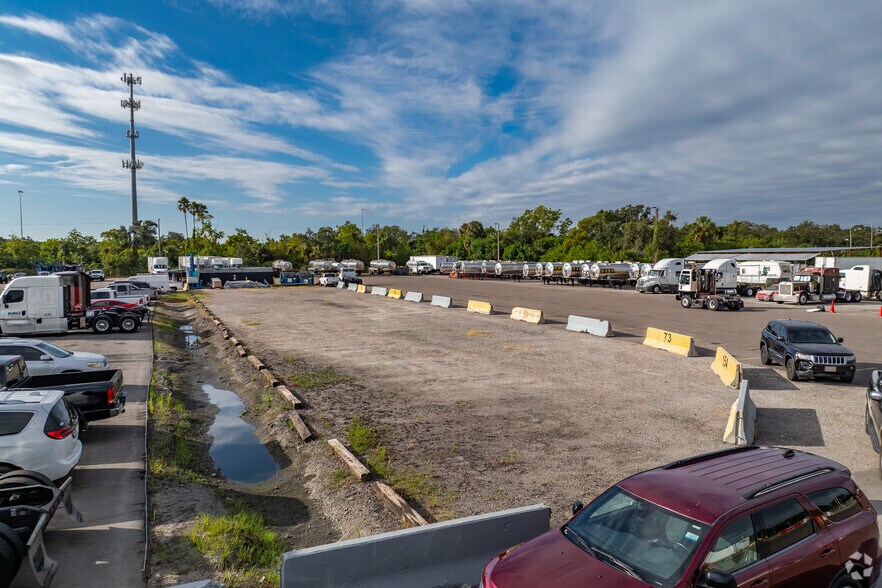 More Photos Of 5911 E Martin Luther King Blvd, Tampa Land For Lease