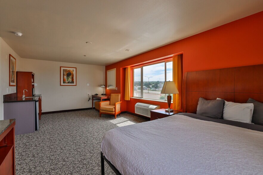 More Photos Of 8350 Razorback Rd, Colorado Springs Hotel For Sale