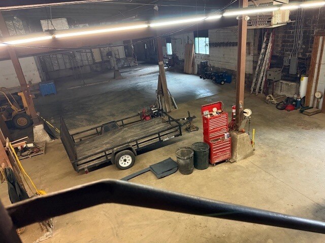 More Photos Of 2514 Foundry Pl, Clayville Industrial For Sale