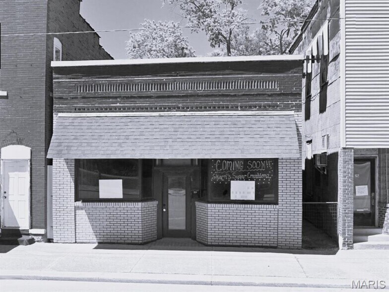 Primary Photo Of 211 E Central Ave, Benld Office For Sale