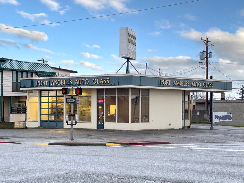 Primary Photo Of 833 E 1st St, Port Angeles General Retail For Sale