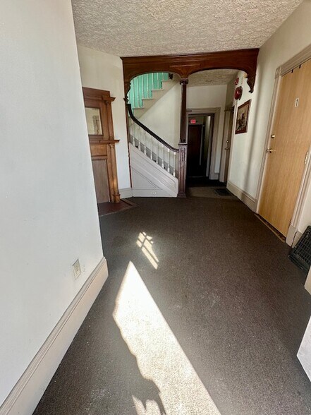 More Photos Of 92 Bartlett St, Lewiston Multifamily For Sale