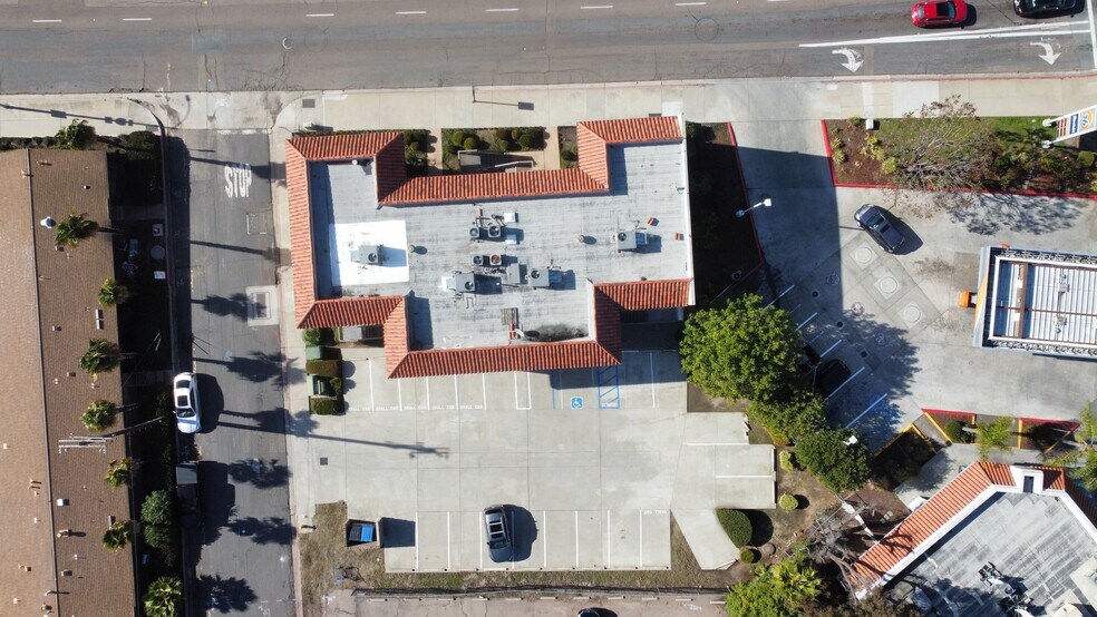 More Photos Of 8893 La Mesa Blvd, La Mesa Medical For Lease