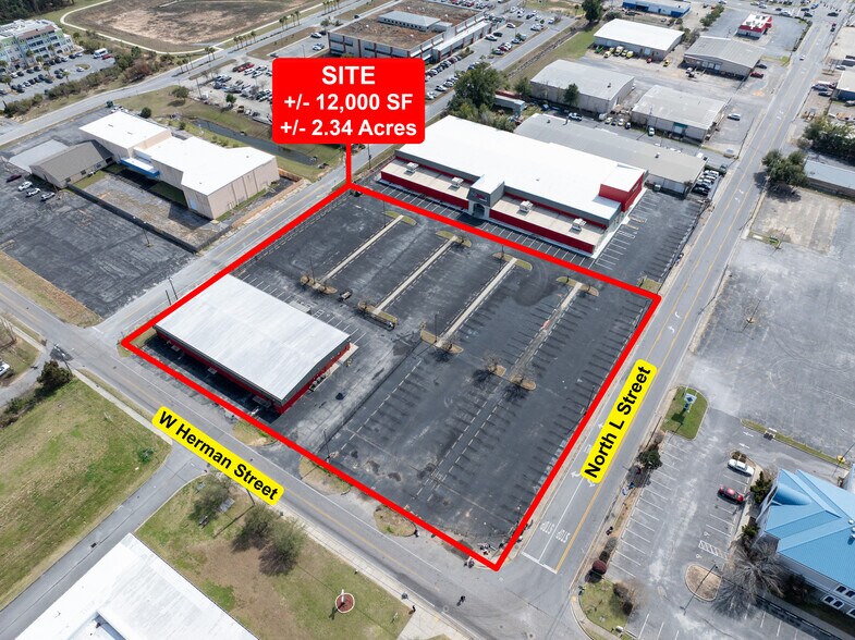 More Photos Of 3670 N L St, Pensacola Office For Sale