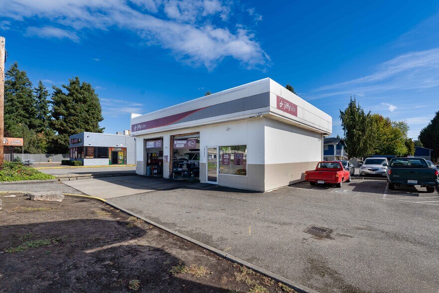 More Photos Of 17317 Smokey Point Blvd, Arlington General Retail For Sale