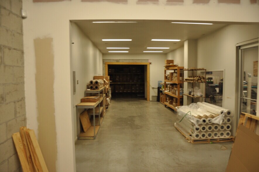 More Photos Of 917 Commerce Cir, Hanahan Warehouse For Sale