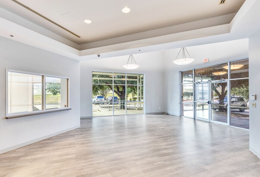 More Photos Of 9100 Hwy 290 E, Austin Research And Development For Sale