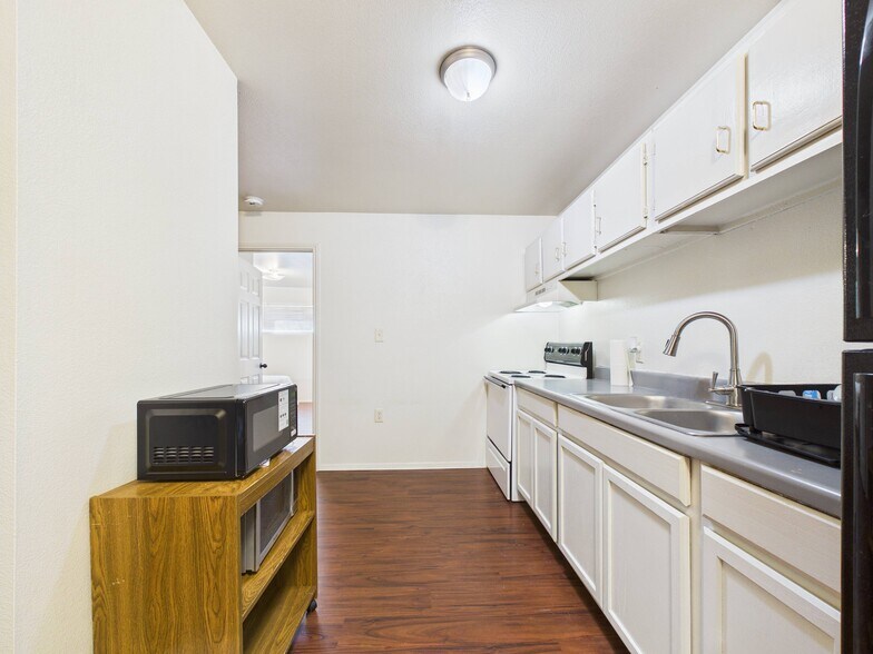 More Photos Of 1349 Jefferson Dr, Port Arthur Apartments For Sale