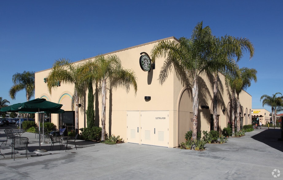 More Photos Of 2820 Historic Decatur Rd, San Diego Unknown For Lease