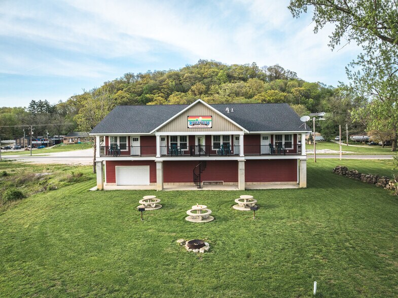 More Photos Of 1435 Main st, Grafton Specialty For Sale