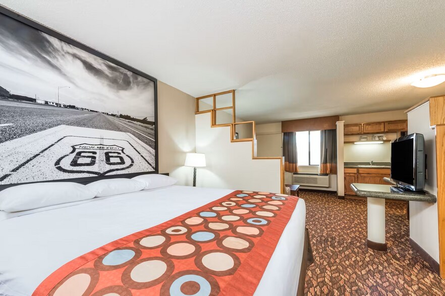 More Photos Of 2912 Mabry Dr, Clovis Hotel For Sale