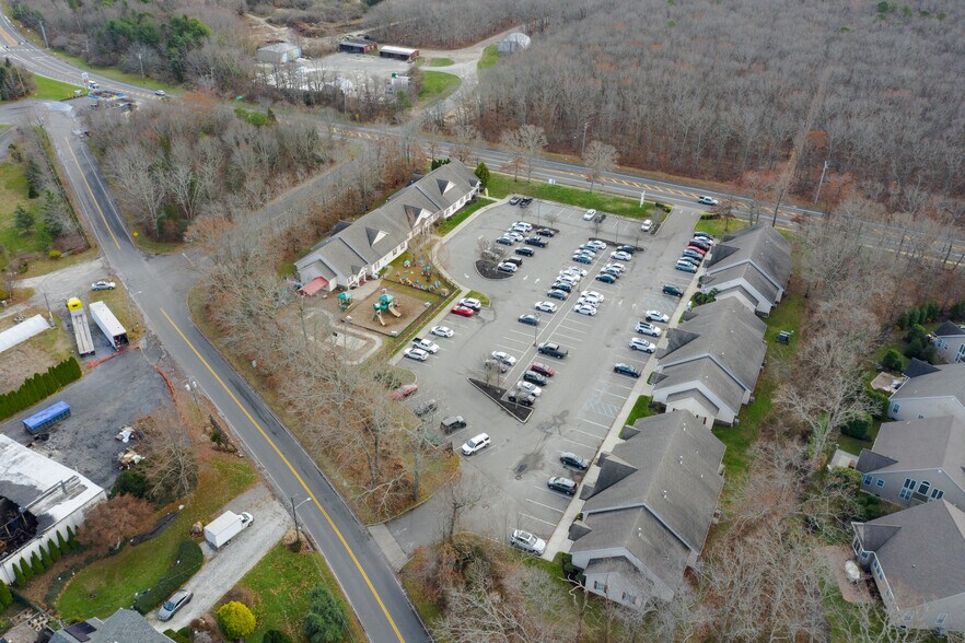 More Photos Of 5970-5976 Route 25A, Wading River Medical For Lease