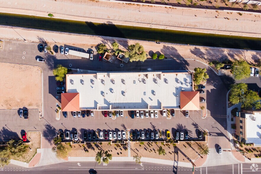 More Photos Of 2403 N Pebble Creek Pkwy, Goodyear General Retail For Lease